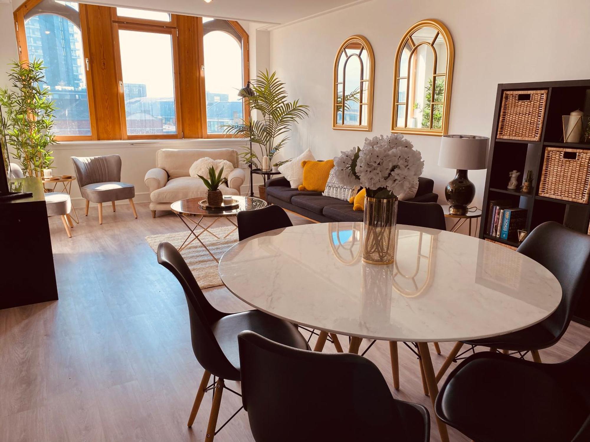 Spacious 2 Bedroom City Pad In Old Street Лондон Экстерьер фото
